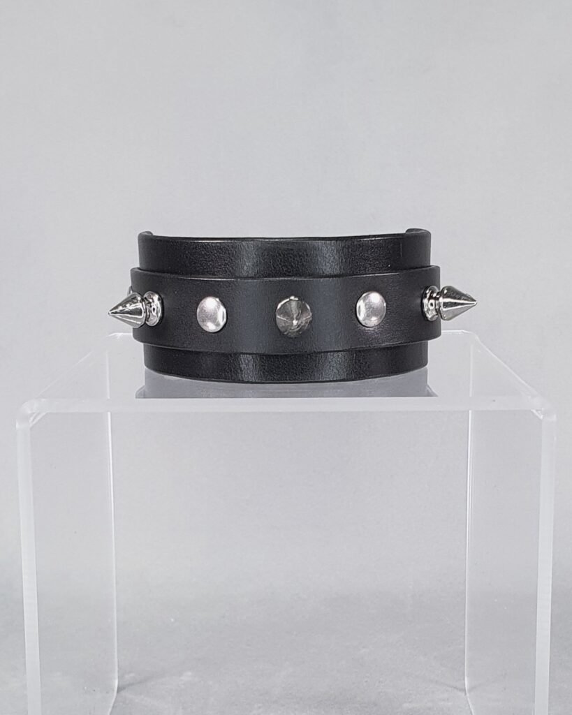barbarian wristband bracelet manchette en cuir