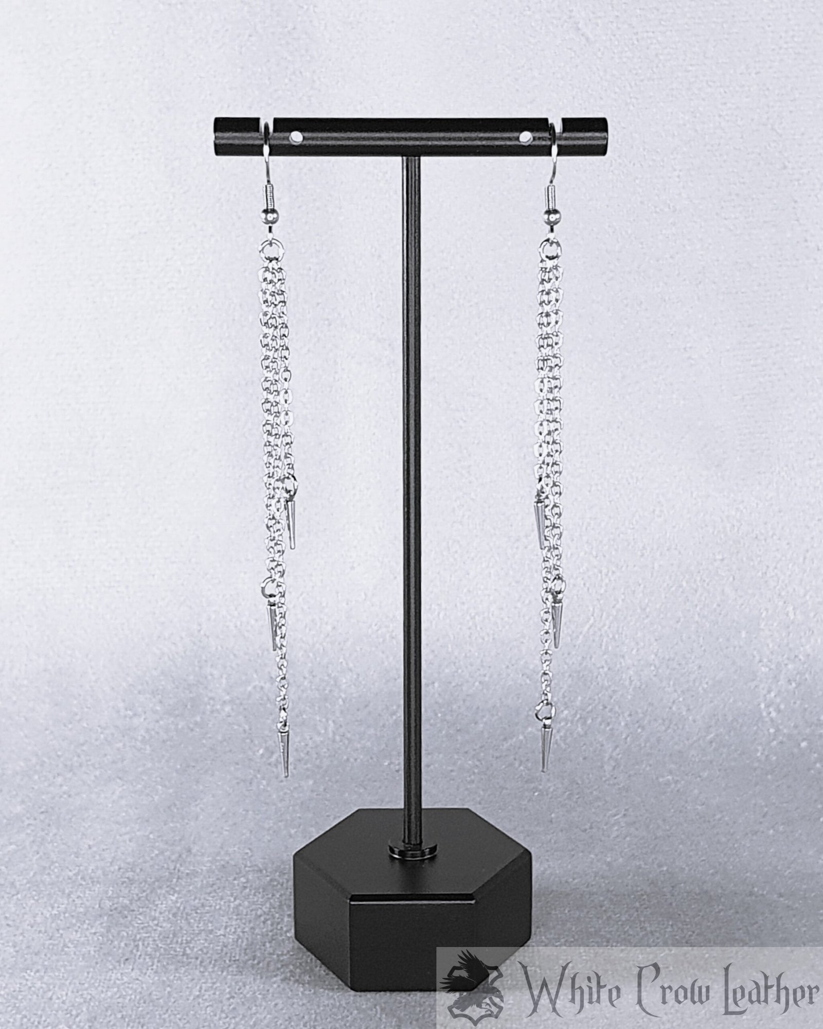 Necromancer earrings - boucles d'oreilles en acier – Image 2